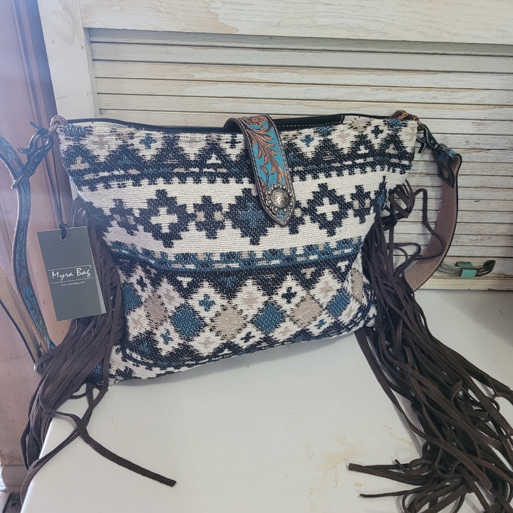 NWT Myra Leather/Rug Shoulder Bag - Picture 2 of 8